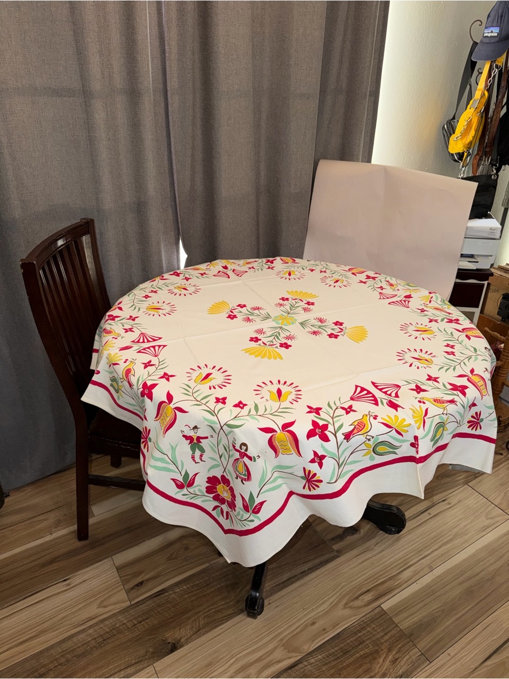 Vintage Simtex 50’s Cotton Tablecloth 52x52 Very Bright Colors!